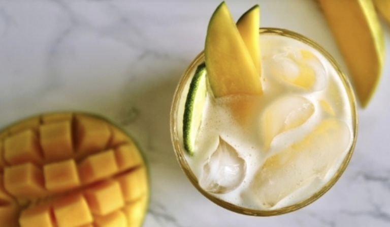  Día de los Muertos with mangos
